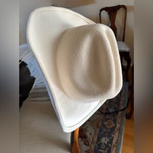 Wyeth 100% Wool Cowboy Hat – Ivory – Size O/S